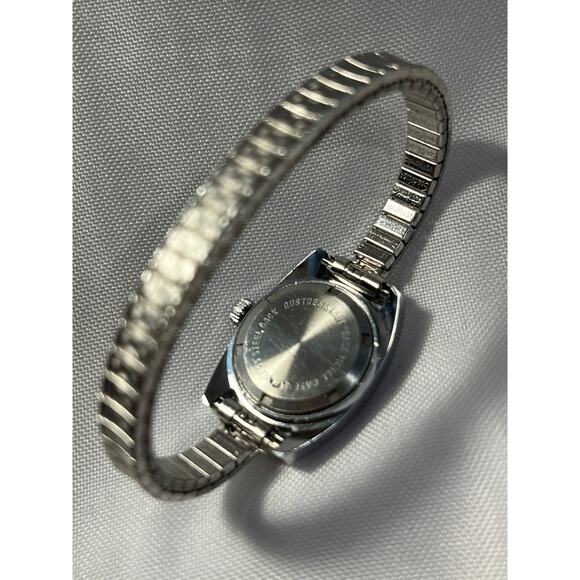 Bolivia Electra Silver Toned Adjustable 360 Windomatic Ladies Wristwatch - Picture 6 of 6